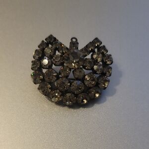 Elegant Black Crystal Pendant and/or brooch. An angel look